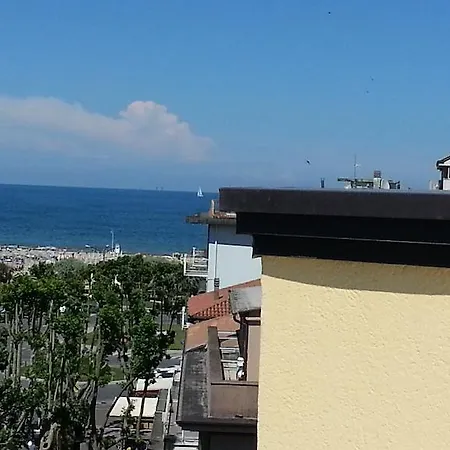 Residence Queen 3* Rimini