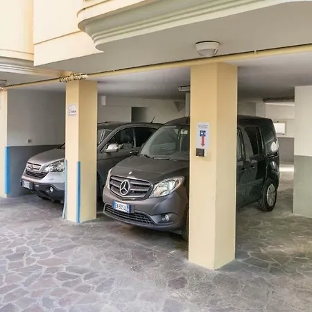 Residence Queen 3* Rimini