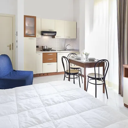 Queen Apart Otel Rimini