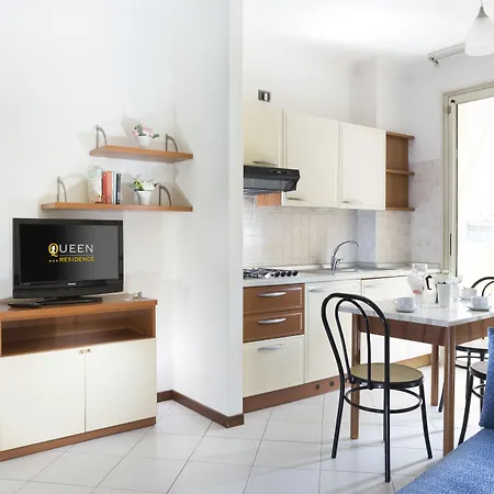 Queen Apart Otel Rimini